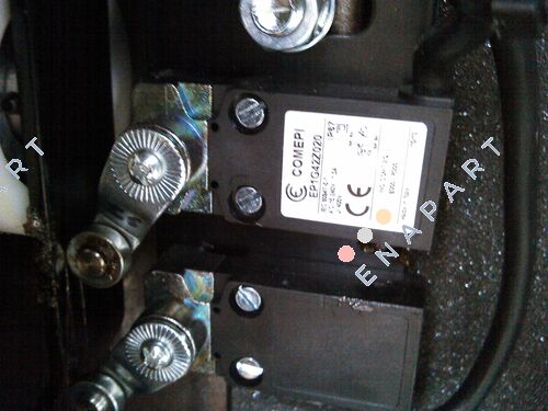 EP1G42Z020 Interruptor de limite pré-conectado com alavanca rolante de metal Ø14, IP67, contatos Snap Action (1NO + 1NC), cabo UL de 2 m