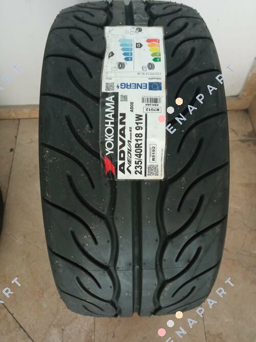 AD08RS Advan-Neova Semislick Pneu