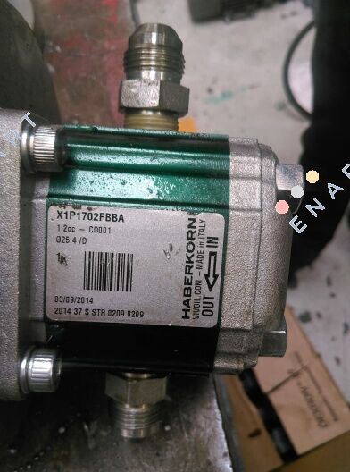 X1P1702FBBA Bomba de engrenagem